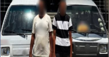ضبط-سيارتين-لسيرهما-عكس-الاتجاه-بحدائق-الأهرام.-فيديو